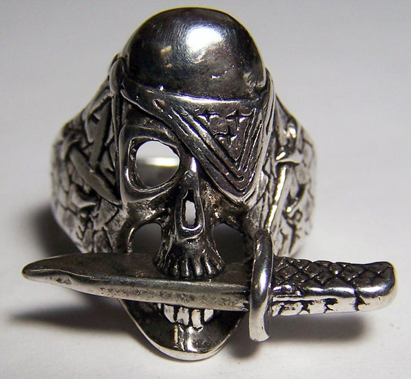PIRATE SKULL WITH KNIFE IN MOUTH BIKER RING