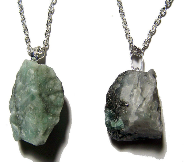 EMERALD ROUGH NATURAL MINERAL STONE 24 IN SILVER LINK CHAIN NECKLACE