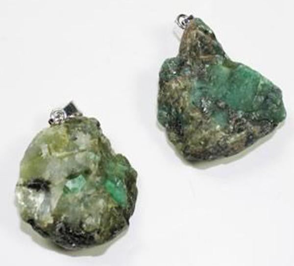 EMERALD ROUGH NATURAL MINERAL STONE PENDANT