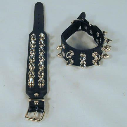 DOUBLE ROW LEATHER BRACELETS WITH METAL SPIKE