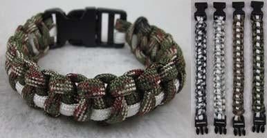 CAMOFLAUGED WHITE STRIP PARACORD BRACELETS
