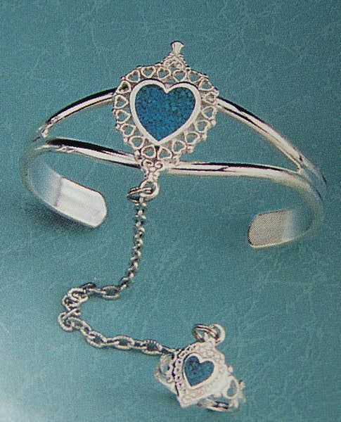 HEART IN LACE CUFF SLAVE BRACELET WITH RING ON CHAIN