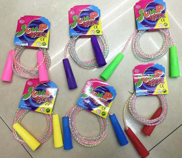DELUXE 7 FOOT RAINBOW JUMP ROPE