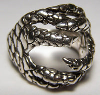 WRAP AROUND EAGLE CLAWS DELUXE BIKER RING