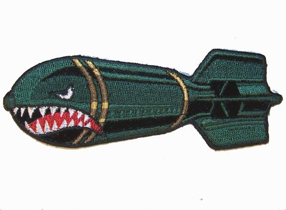 TEETH DROPPING BOMB SHARK 4 INCH PATCH
